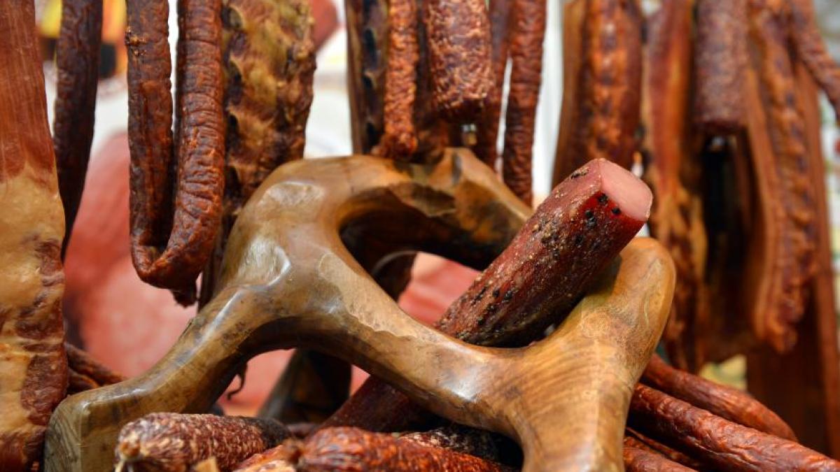 ancheta micii comercianti din piete nu au scazut preturile la carne si produse lactate