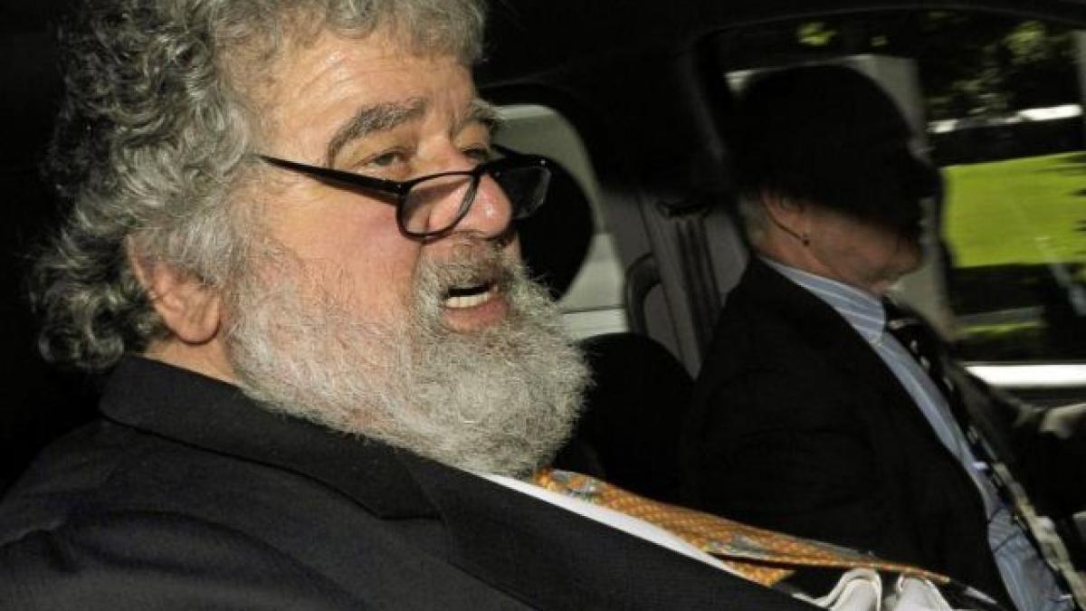 a fost suspendat pe viata din activitatile legate de fotbal