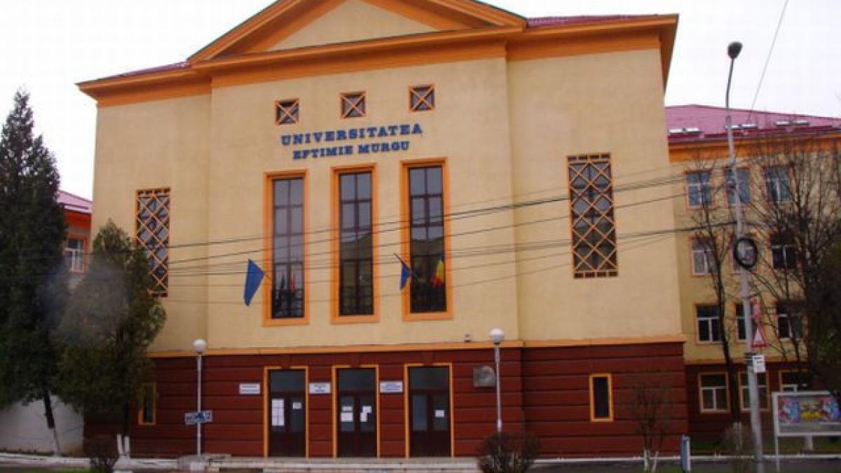 profesori prinsi in flagrant cand luau mita rectorul este sotia lui sorin frunzaverde