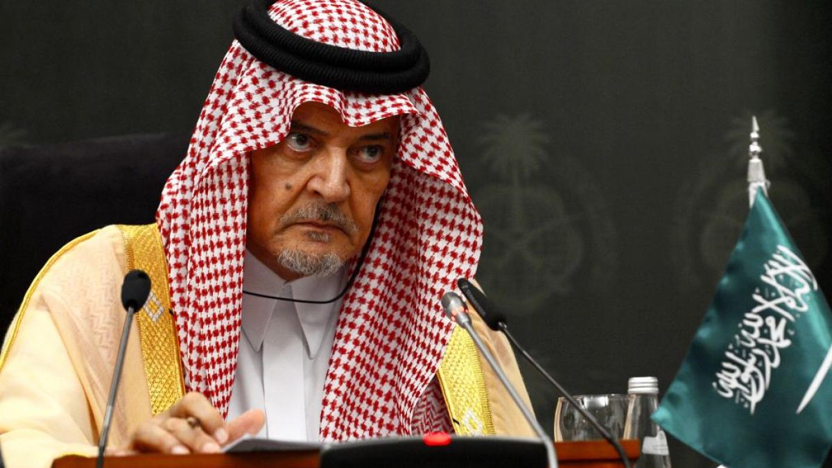 printul saud al faisal fost ministru de externe al arabiei saudite a murit la 75 de ani