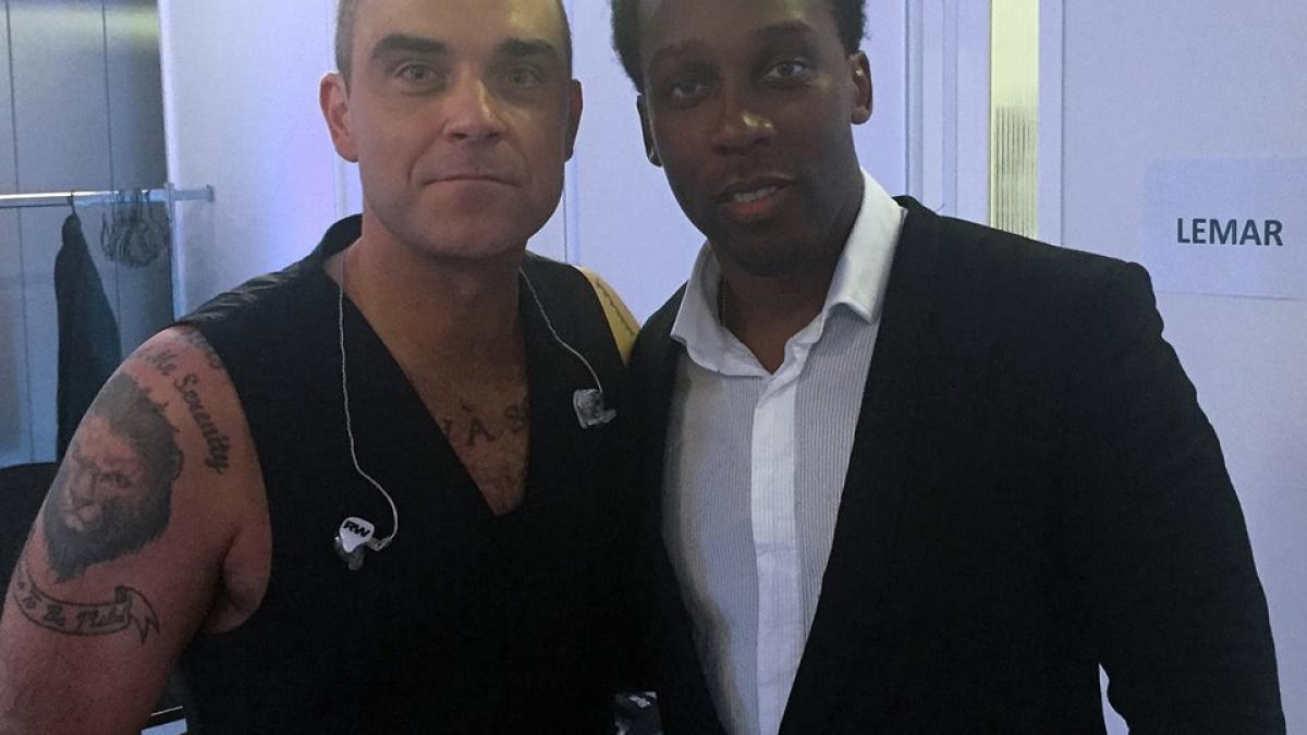 concert robbie williams ultimele pregatiri inainte de concert video