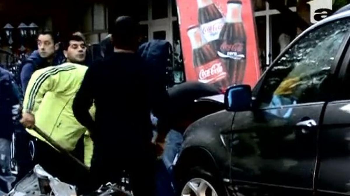 politista bauta i a facut viata un chin