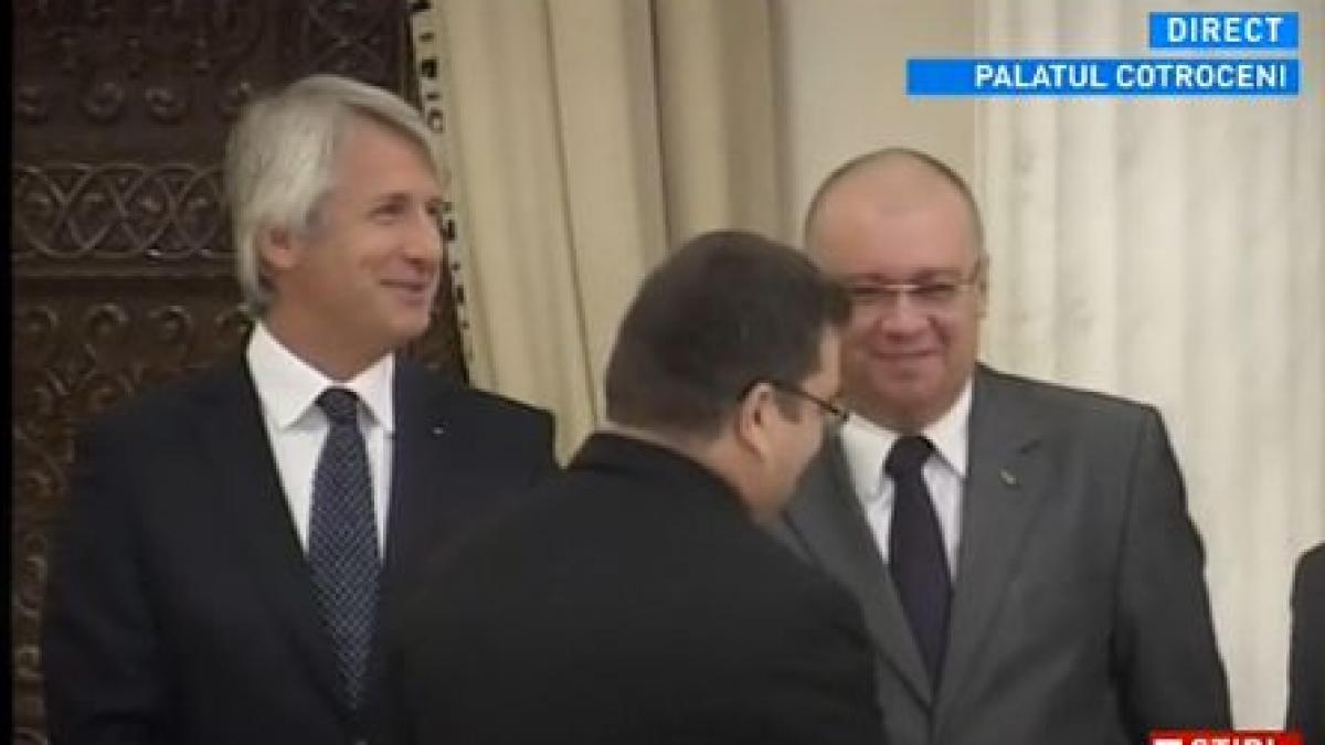 klaus iohannis retrimite codurile fiscale in parlament invocand si situatia din grecia