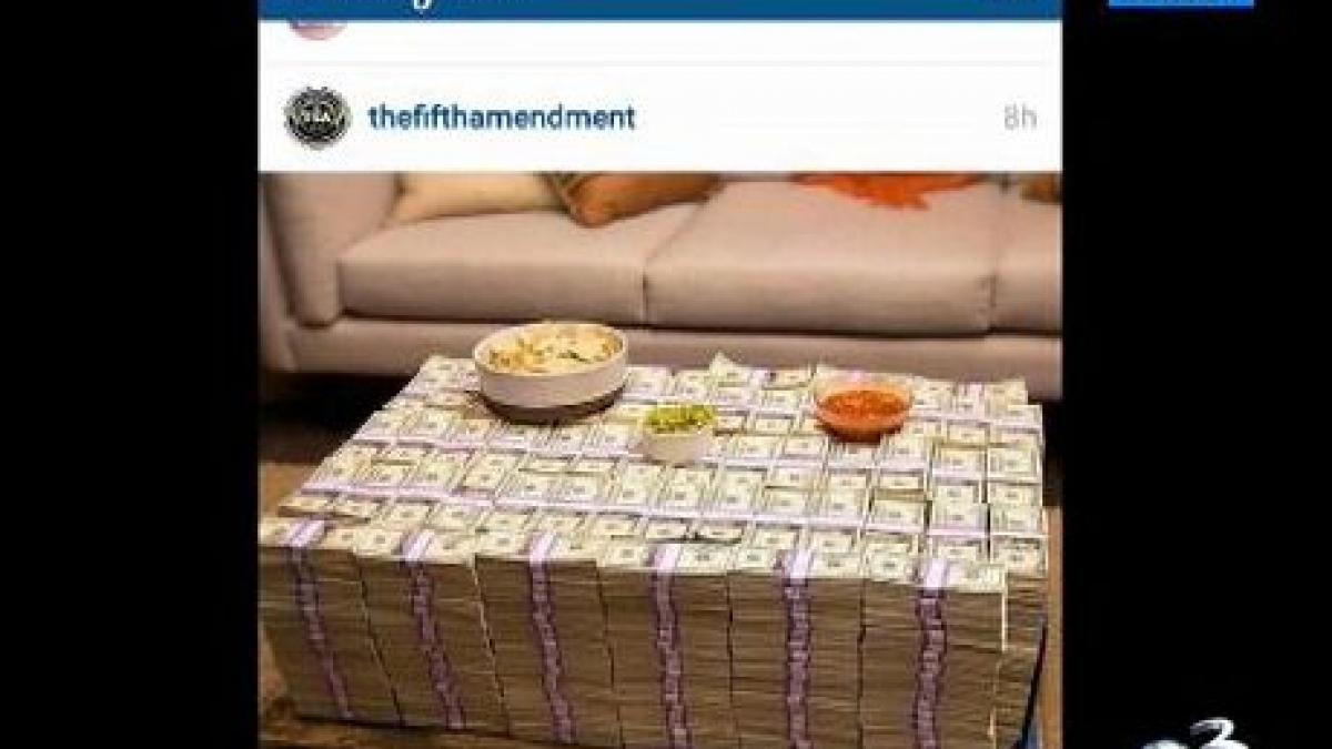 mircea badea vreau sa va arat o imagine de dreapta cu o masuta eu cred ca e cumparata cu bani din