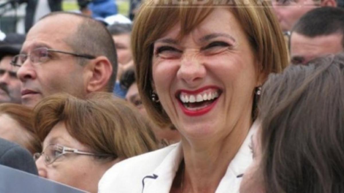 mircea badea postare ironica legata de prezenta lui carmen iohannis la concertul robbie williams