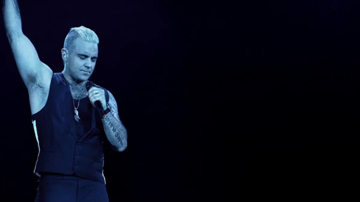 robbie s a tinut de cuvant a facut show video