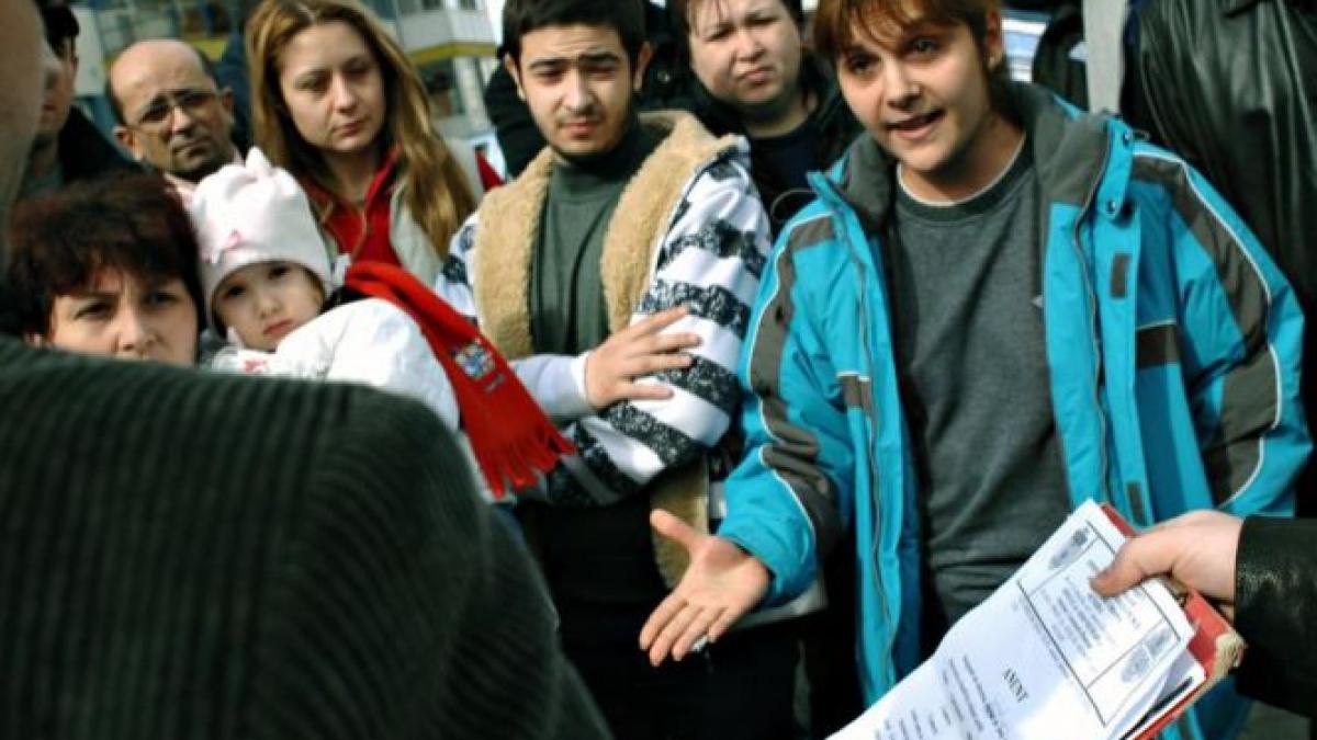 romanii cocosati de facturile mari la intretinere pensionarii sunt cei mai afectati