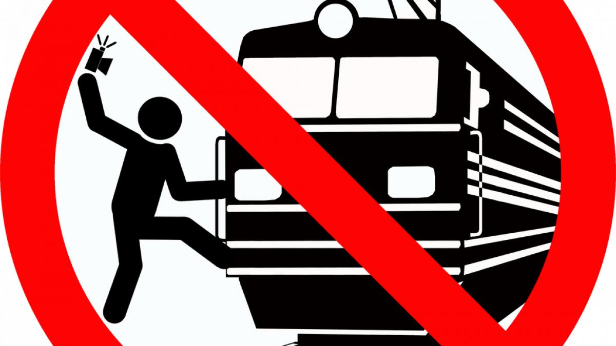 10 semne ca selfie urile sunt periculoase