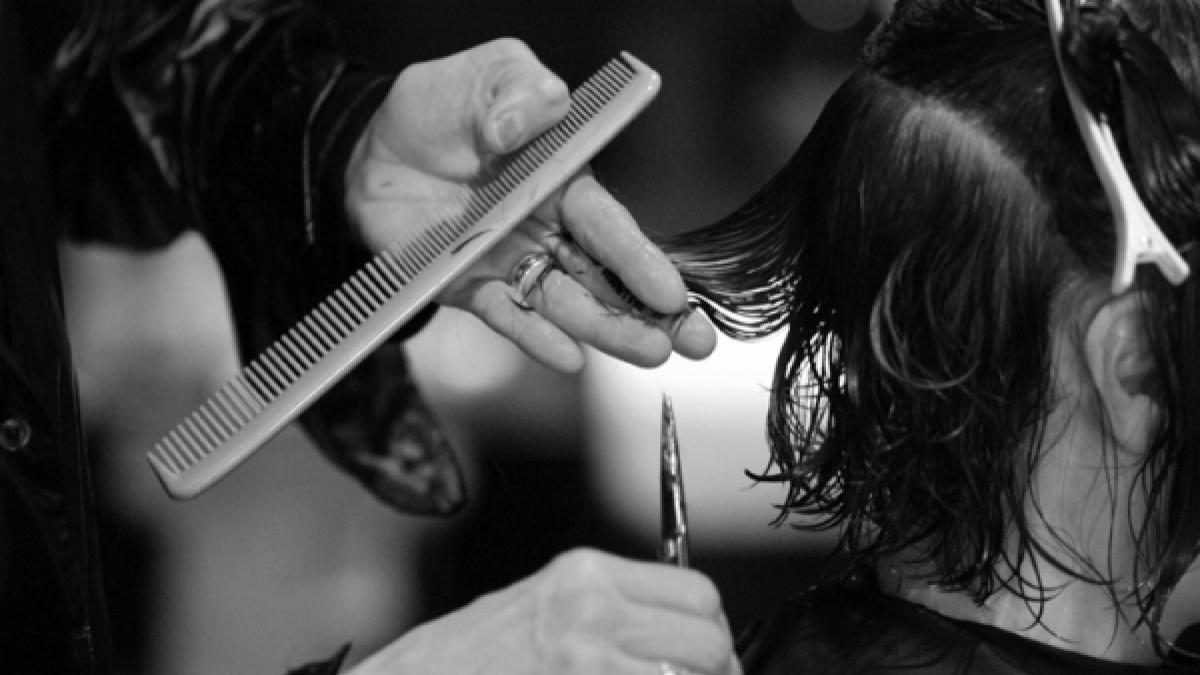 frizerul roman cautat de toata lumea la new york video