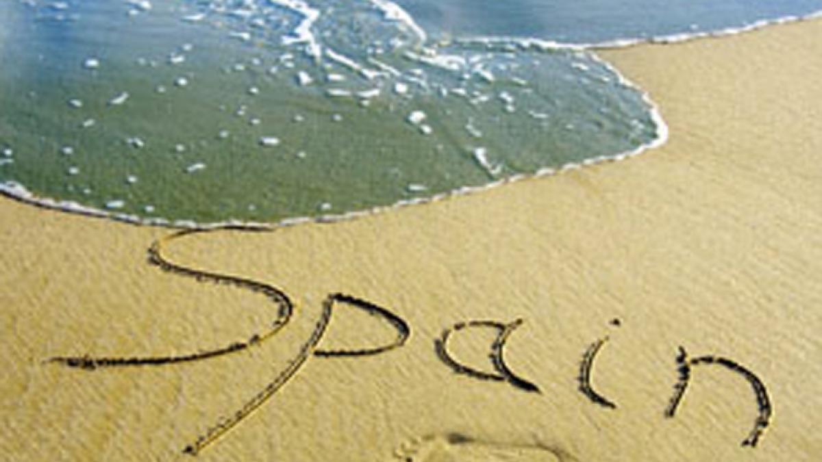 ce se intampla acum pe plajele spaniole e fara precedent imaginile care au devenit virale pe twitter