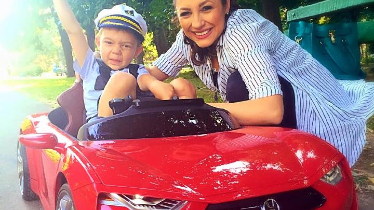 prima reactie a andrei dupa ce a nascut