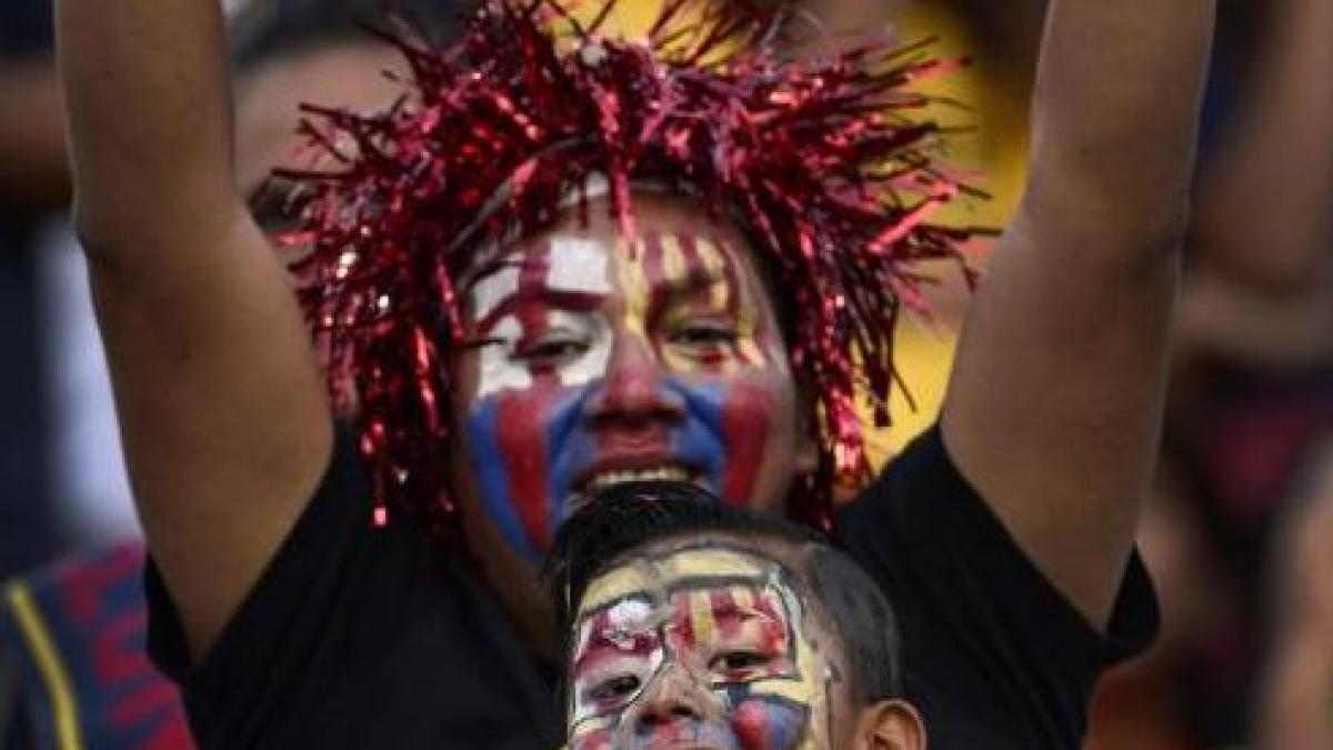 uefa a amendat clubul fc barcelona ce au facut extraterestrii