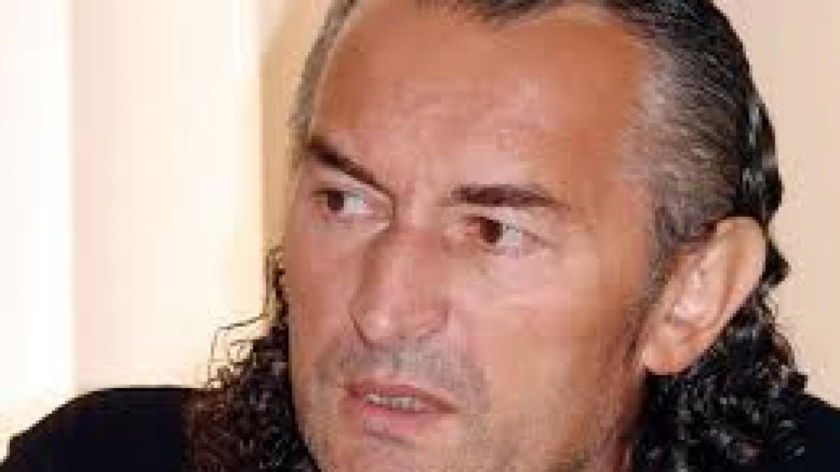 miron cozma mesaj bizar la o prezentare de moda