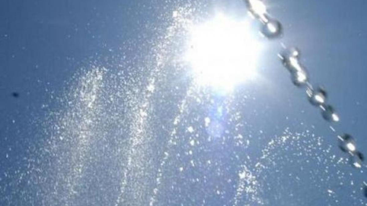 in bucuresti oamenii suporta cu greu temperaturile ridicate ce recomanda specialistii