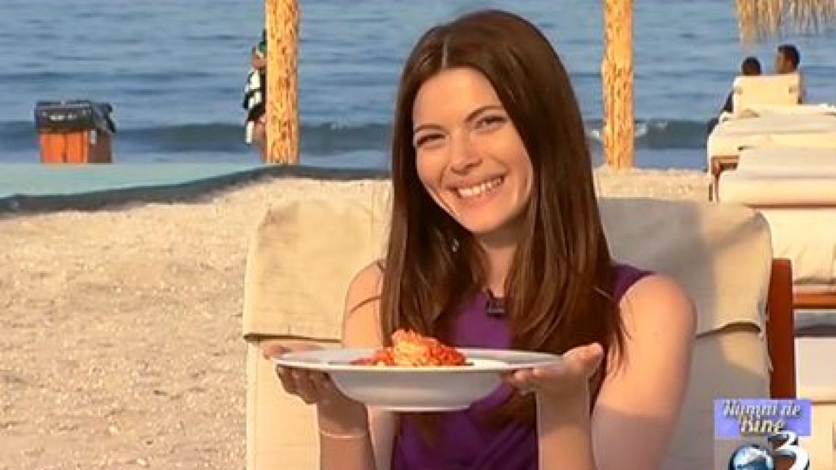 numai de bine creveti saganaki cu branza feta