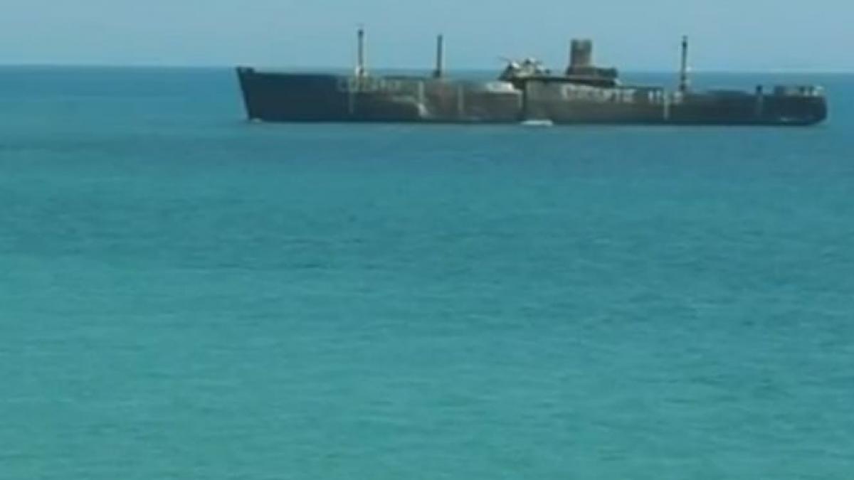 fenomen rar si spectaculos pe litoralul romanesc marea neagra nu mai e neagra