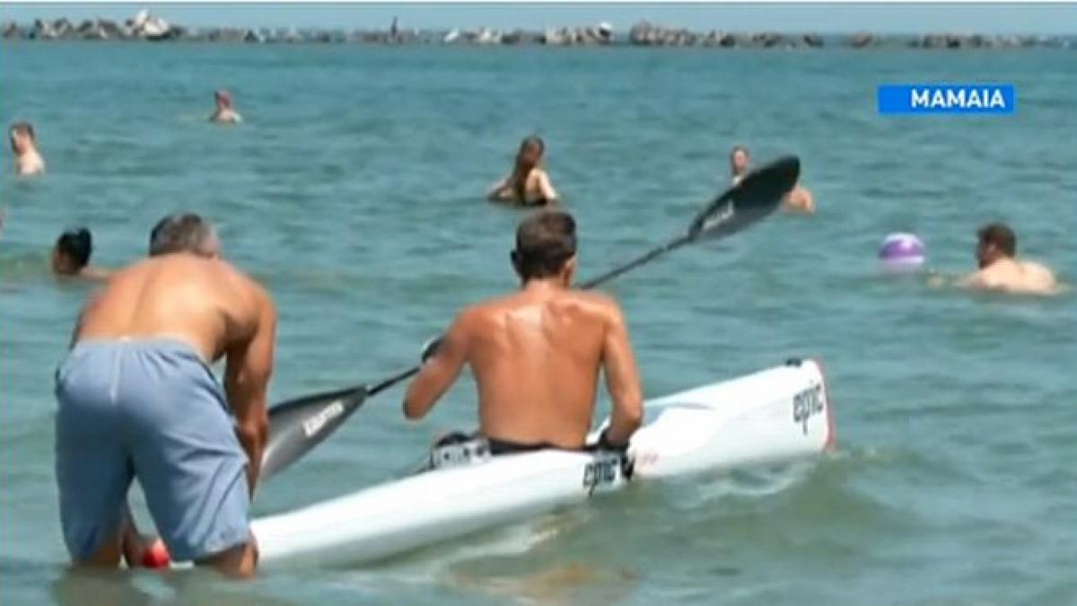 radu mazare a iesit cu caiacul pe mare