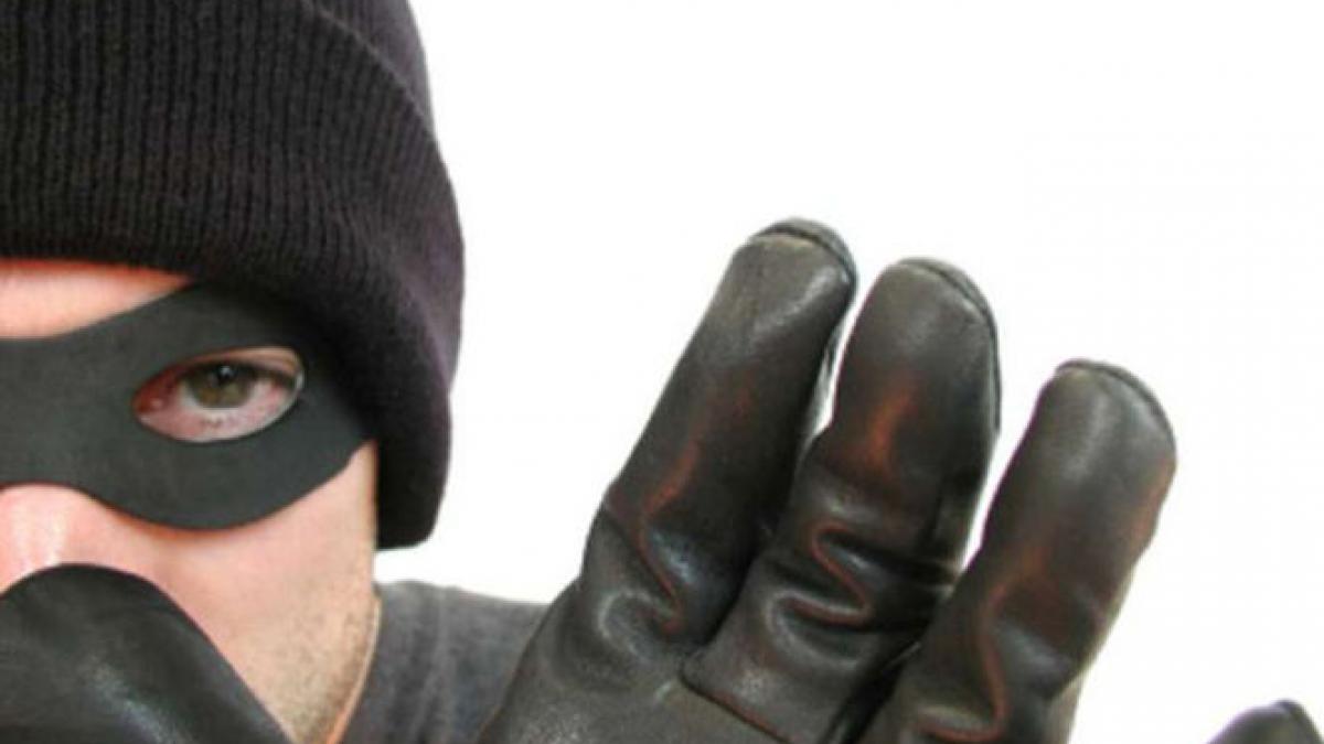 sinteza zilei topul celor mai prosti hoti din romania