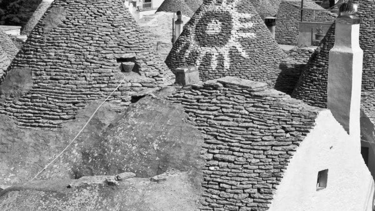 expozitia alberobello fotografie si grafica la muzeul satului intre 3 30 august 2015