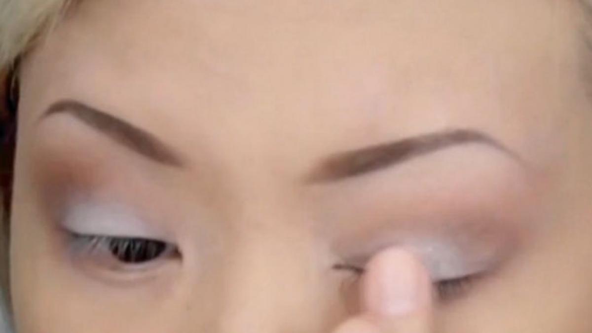 trucuri pentru frumusete machiajul care acopera oboseala