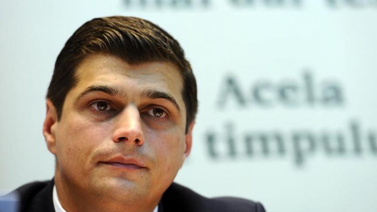 un europarlamentar prahovean s a alaturat extremistilor din parlamentul european