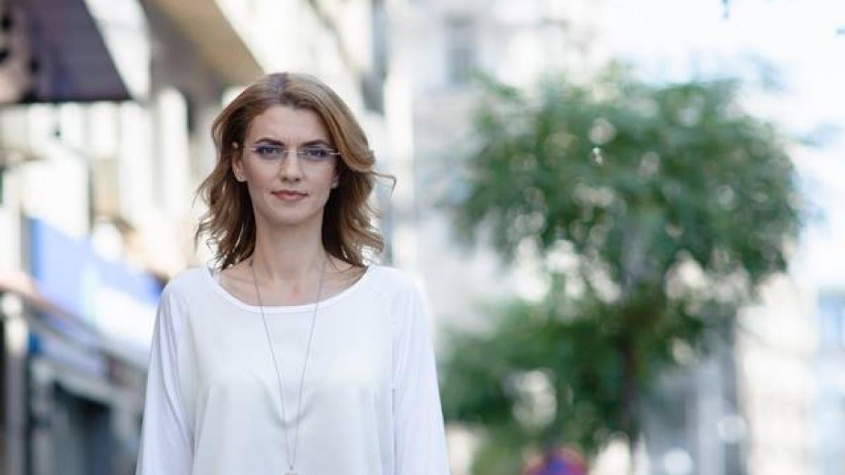 victor ponta o desfiinteaza pe alina gorghiu e mai rea ca udrea