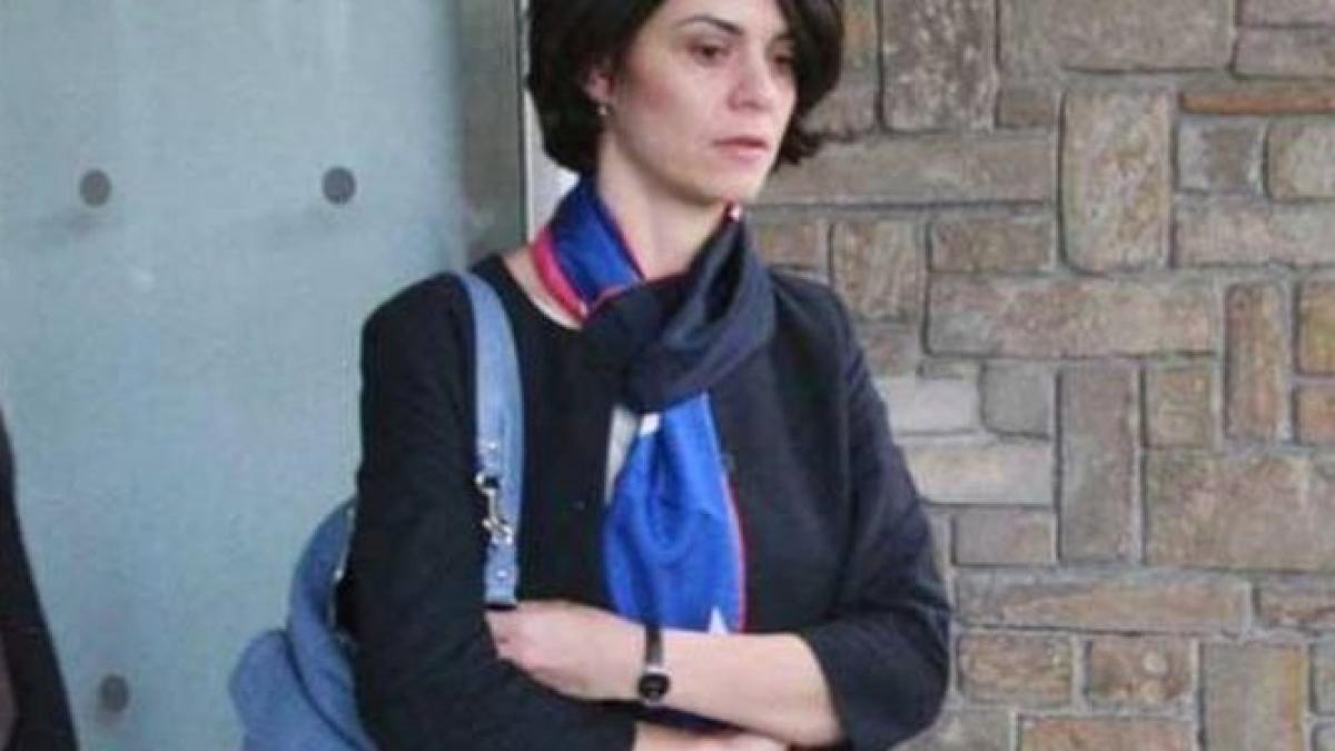 romanca in mainile careia sta soarta greciei laudata in presa straina