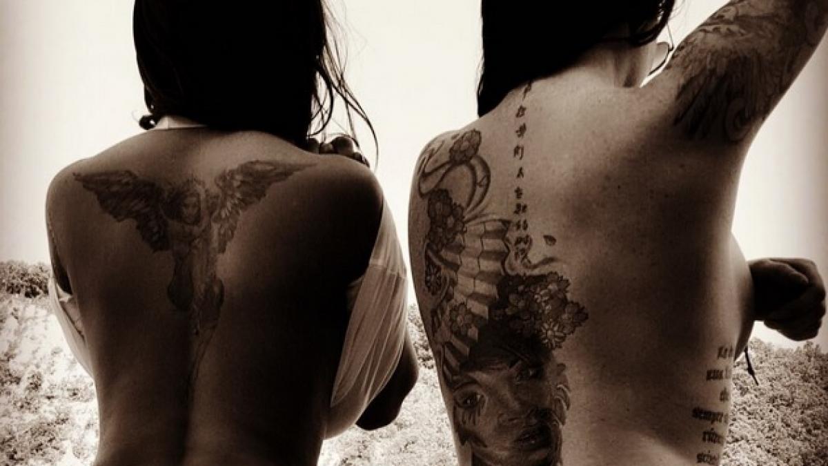 roxana vancea saruturi fierbinti cu o femeie