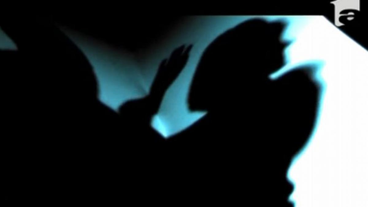 cum incearca batausii sa scape de demonii violentei conjugale