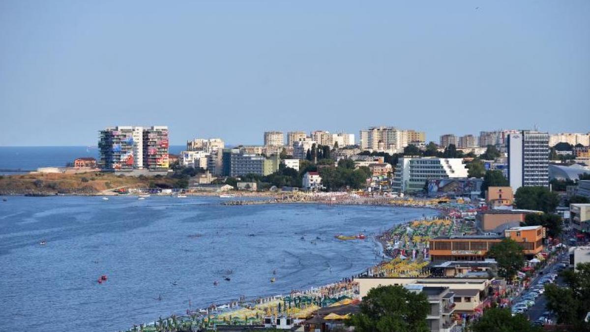 weekend aglomerat la mare hotelierii se astepta la un nou record de turisti