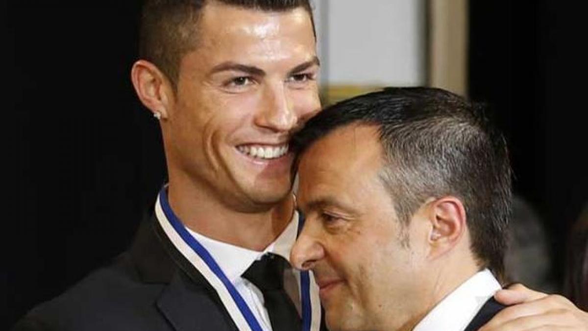 cristiano ronaldo a facut cadou o insula greceasca