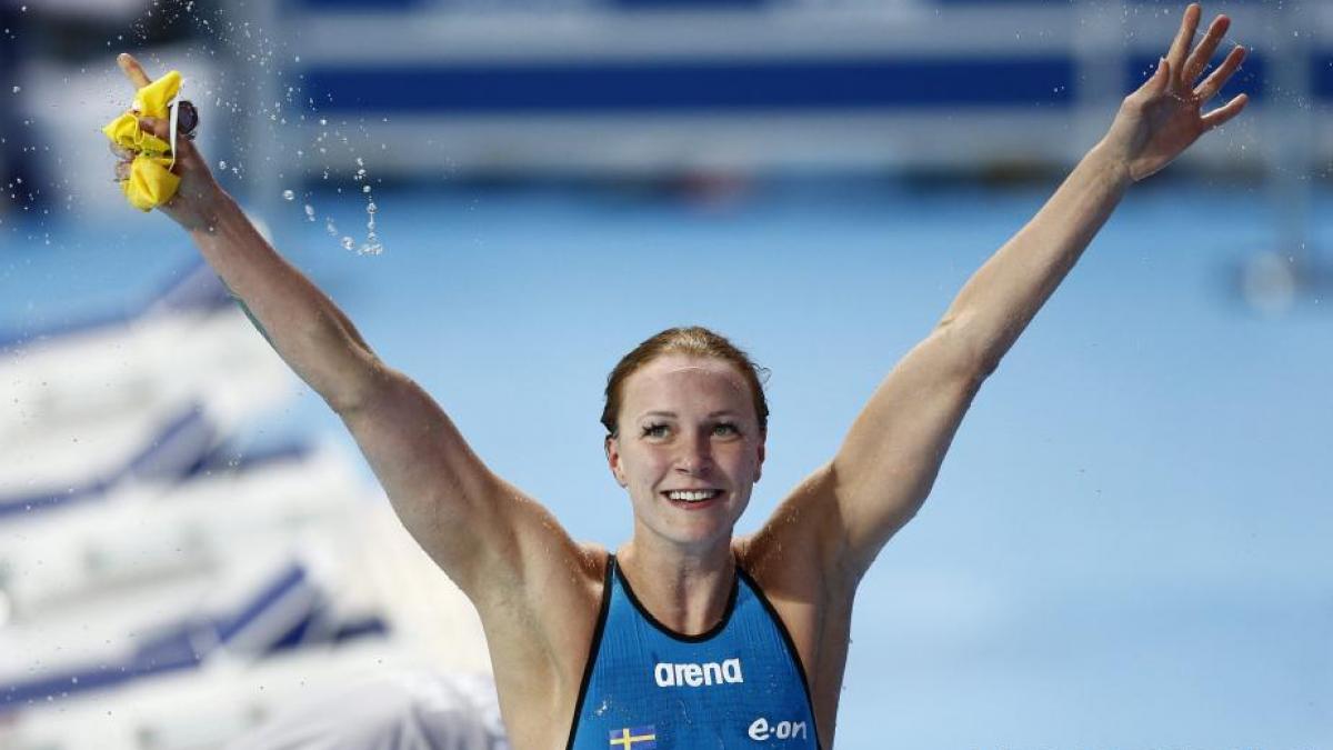 suedeza sarah sjostrom medaliata cu aur la 100 m fluture cu un nou record mondial