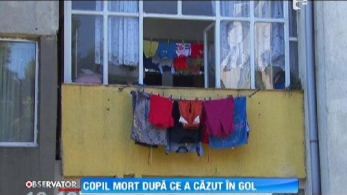 un copil autist a murit dupa ce a cazut de la balcon