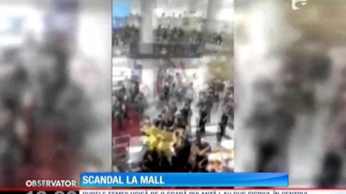 bataie copioasa intr un mall