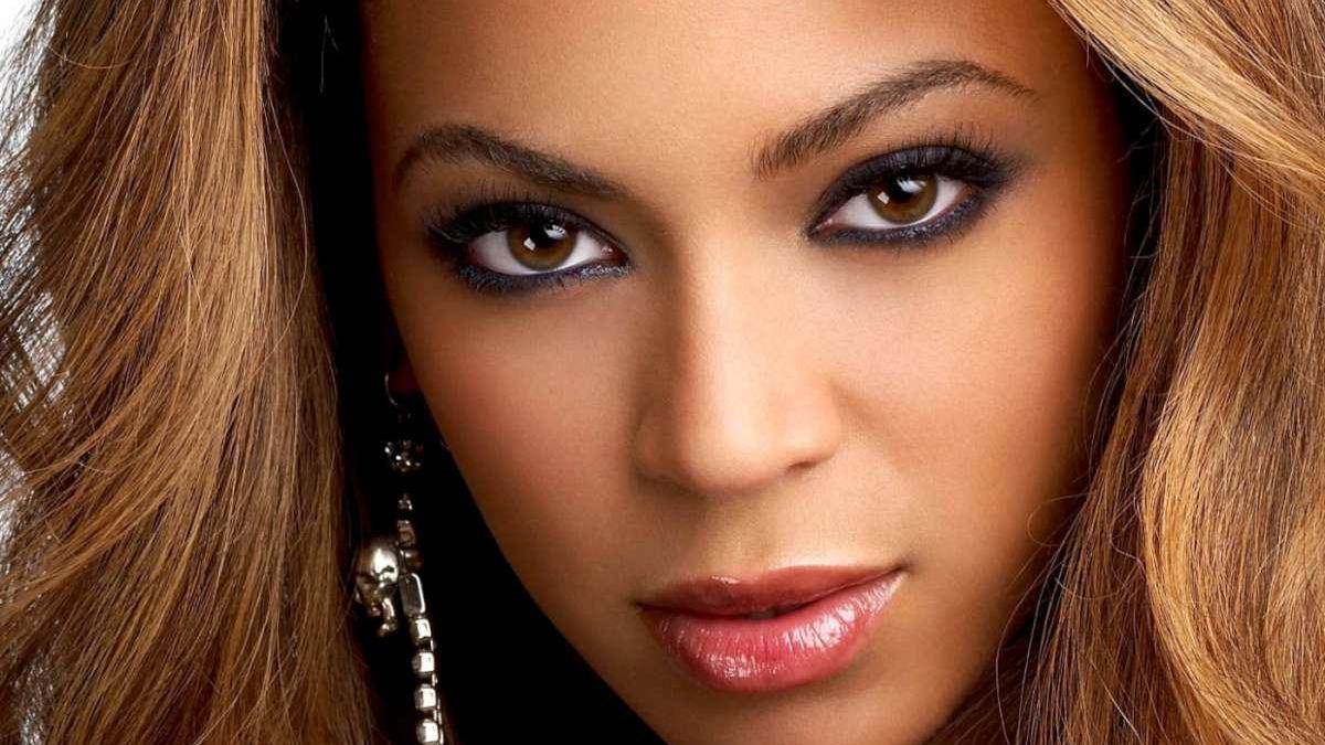 cea de a opta minune a lumii pe ce a platit beyonce 312 000 de dolari