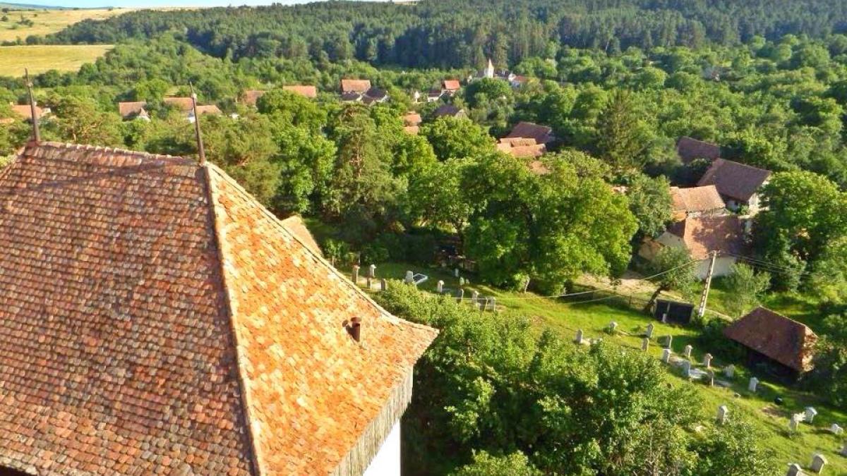 importanta atractie turistica din romania doar 4 pensiuni autorizate din 41