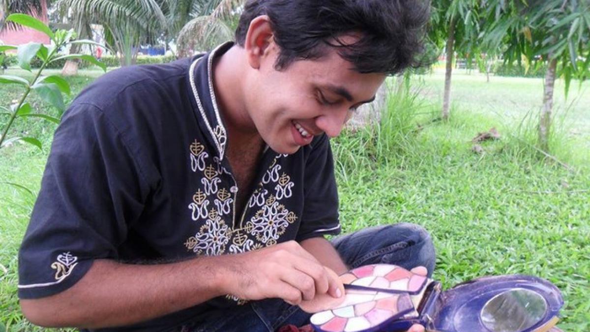 blogger de succes ucis din cauza viziunilor religioase