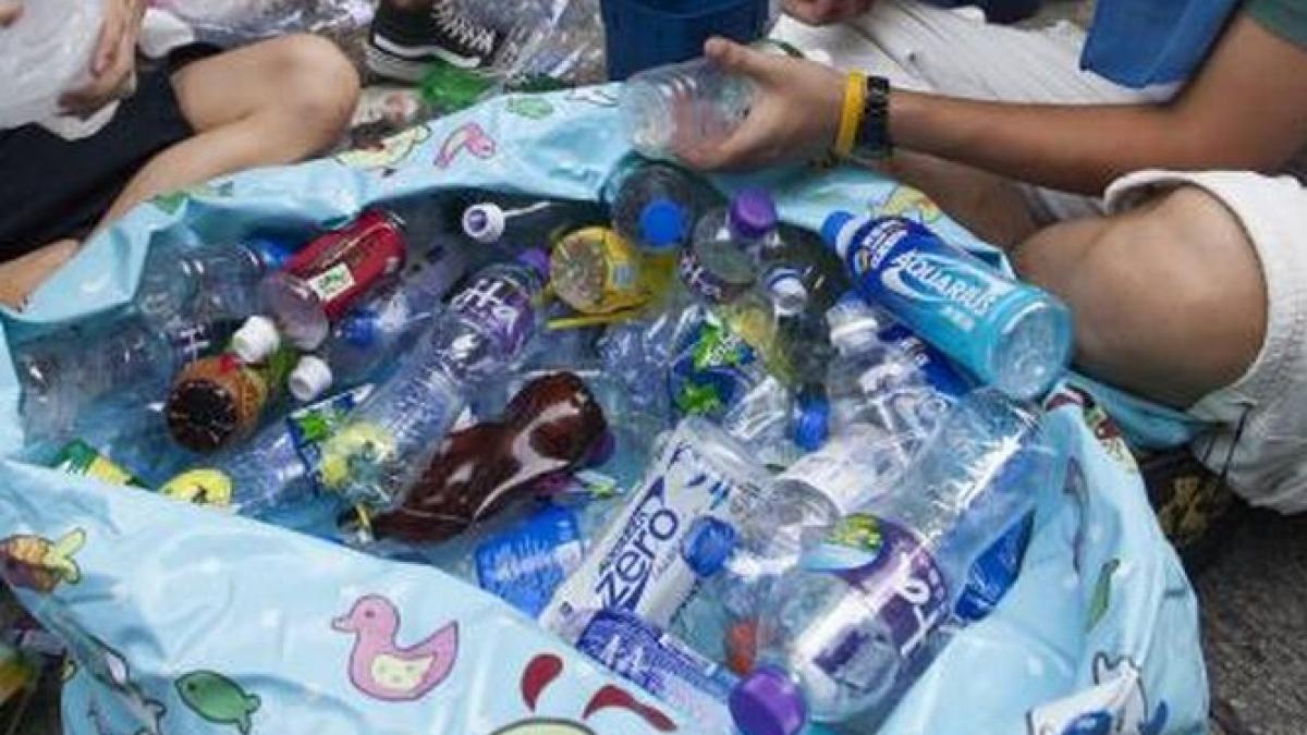 drumurile ar putea fi pavate cu deseuri din plastic si alge