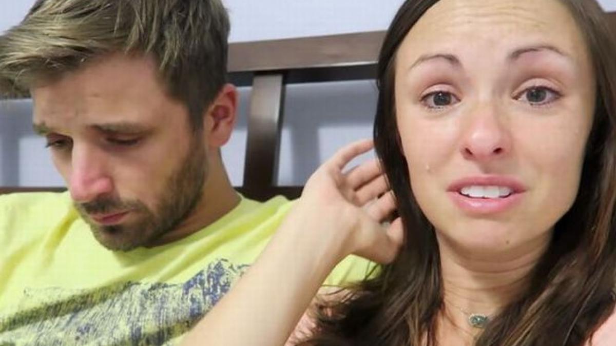 au contaminat milioane de oameni cu fericirea lor acum trec prin momente foarte grele