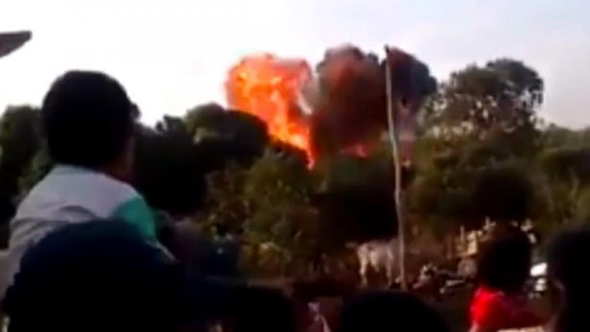 imagini cutremuratoare a murit sub privirile ingrozite ale spectatorilor prezenti la show ul aviatic