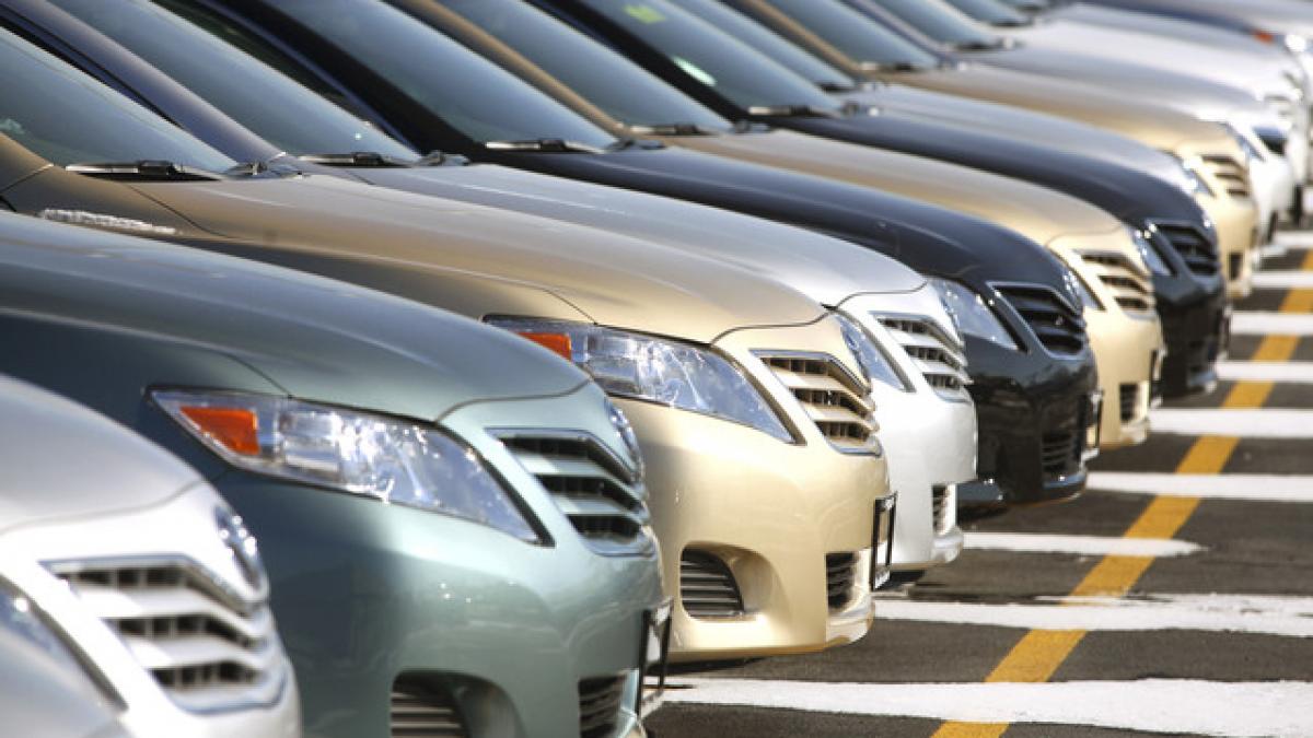 mii de autoturisme renault si toyota din romania rechemate in service