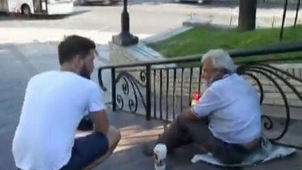 gest incredibil pentru oamenii strazii