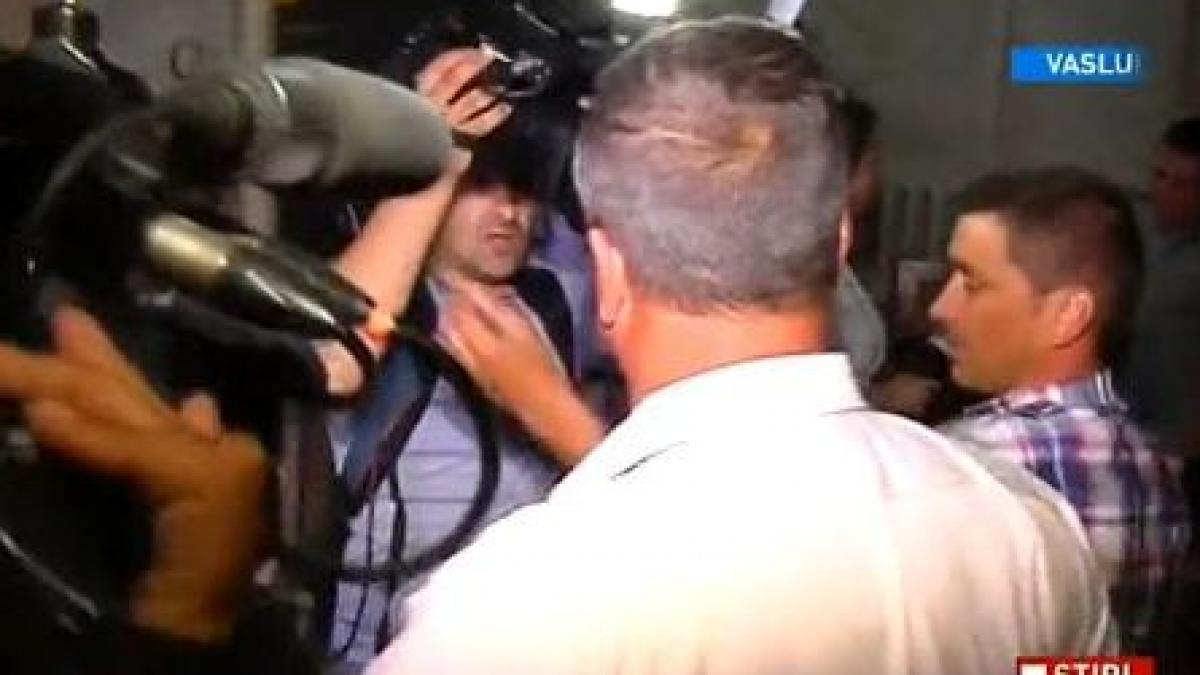 scandal si imbranceli la procesul celor sapte violatori