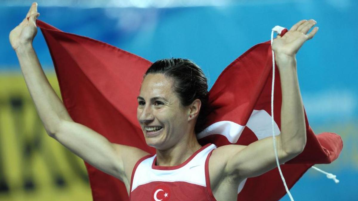 campioana olimpica deposedata de medalia de aur si suspendata pentru dopaj