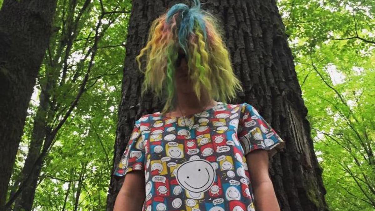 delia socheaza din nou cantareata a facut o noua schimbare de look