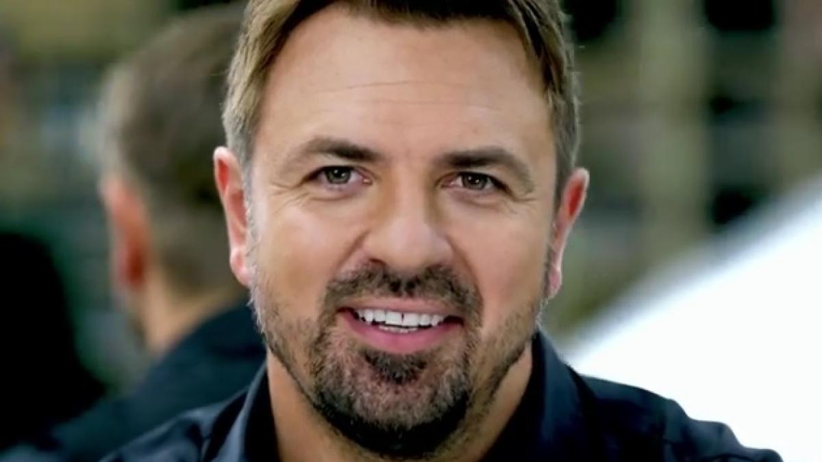 horia brenciu vacanta la malul marii negre nu va apropiati de mine pot provoca tsunami