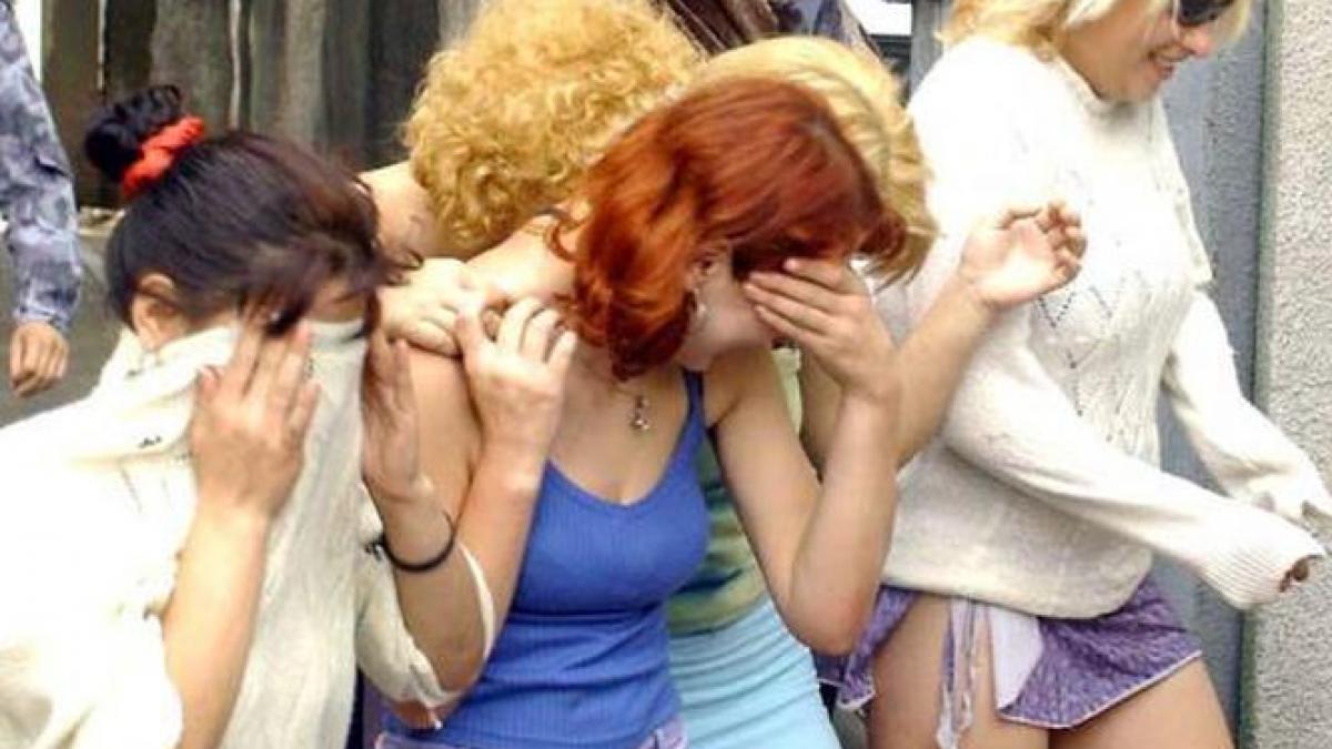minore obligate sa se prostitueze o femeie din arges isi obliga fiul de numai 10 ani sa se culce cu
