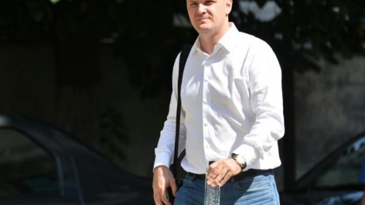 sebastian ghita cu procurorii la portita