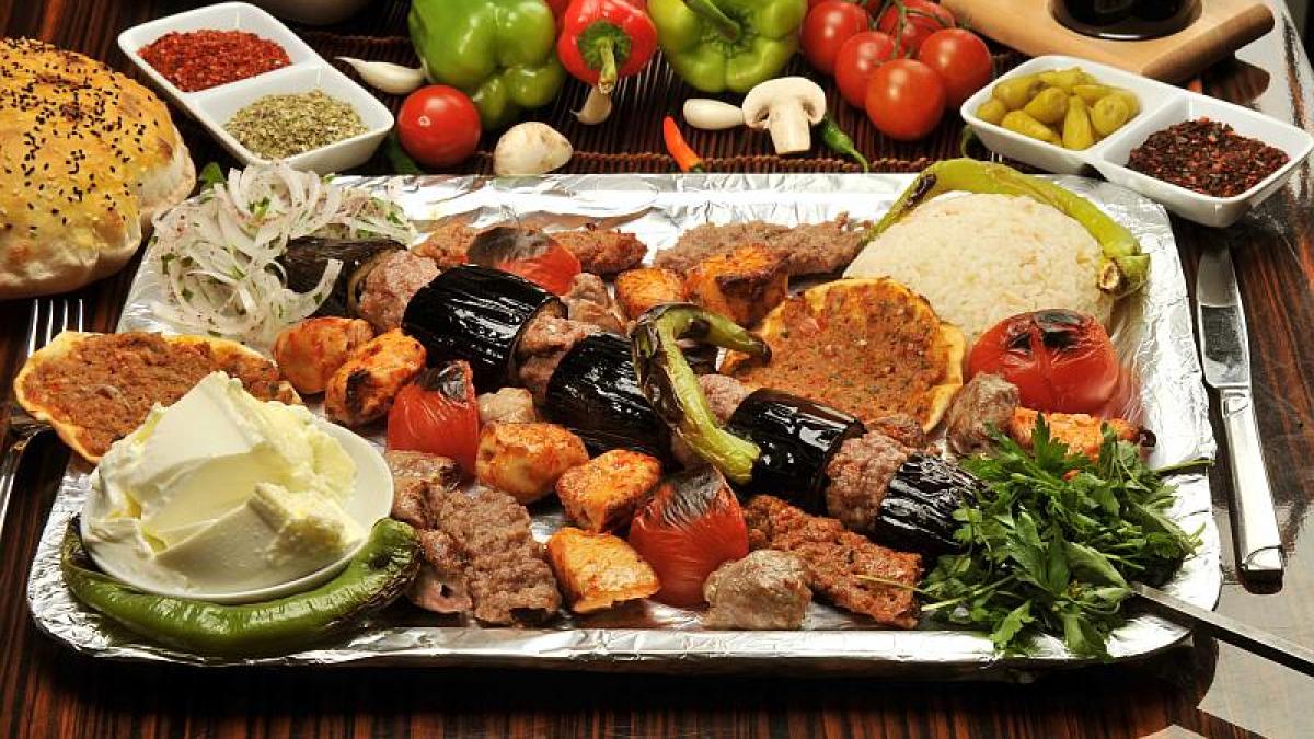 care sunt orele la care trebuie sa mancam