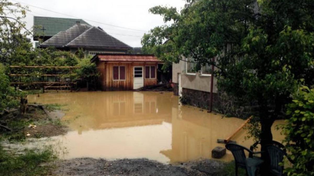 cod galben de inundatii pe rauri din sapte judete harta cu zonele afectate